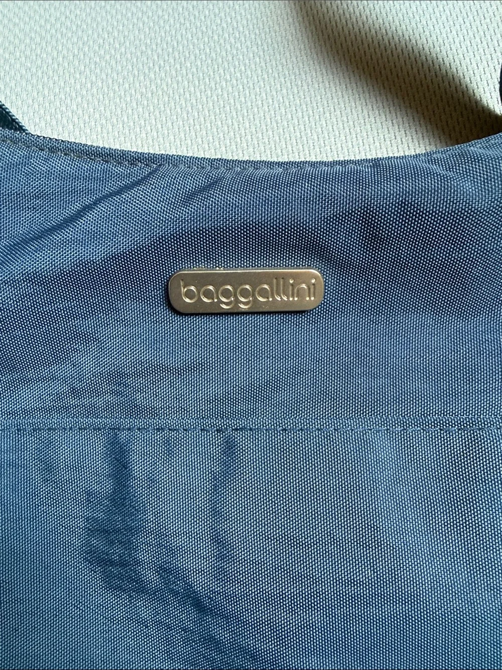 Baggalini Pacific Hobo Crossbody Shoulder Tote Bag Pacific Blue EUC